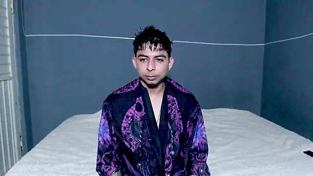 Snapshot of polloCol4U chatting on March 2, 10:27 pm polloCol4U online show from March 2, 10:27 pm