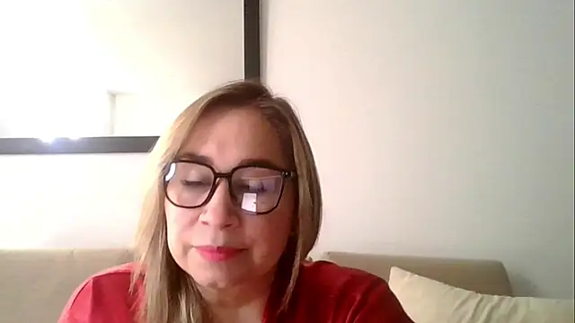 Snapshot of KamiSspencer chatting on February 26, 1:21 pm KamiSspencer online show from February 26, 1:21 pm