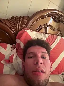 Valentinacouple online show from February 28, 7:04 pm