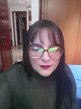 Snapshot of daphneev chatting on May 12, 6:27 pm daphneev online show from May 12, 6:27 pm
