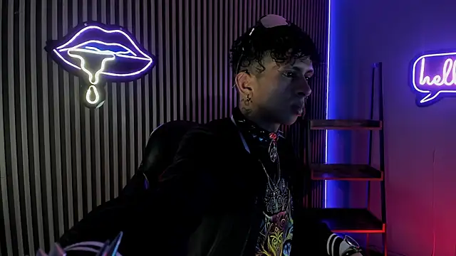 Maximoking26 online show from March 27, 4:18 am