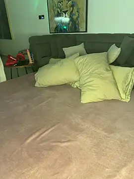 Snapshot of rafapradodxb chatting on February 17, 9:21 pm rafapradodxb online show from February 17, 9:21 pm