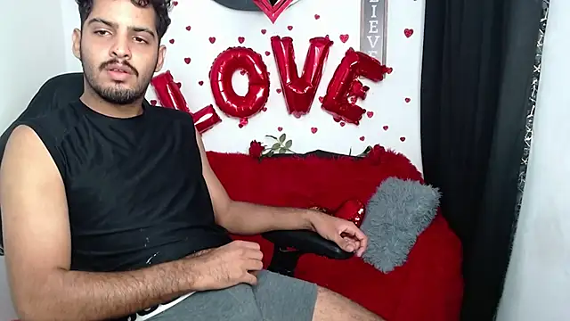 Snapshot of mister_fox723 chatting on February 20, 4:09 am mister fox723 online show from February 20, 4:09 am