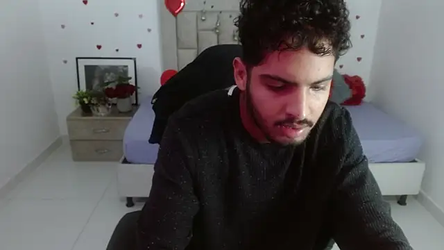 Snapshot of mister_fox723 chatting on February 22, 5:19 am mister fox723 online show from February 22, 5:19 am