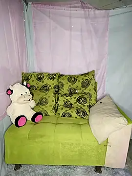 kloe-Dubois online show from April 17, 3:09 am