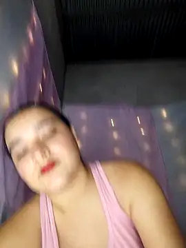 kloe-Dubois online show from April 17, 3:26 pm