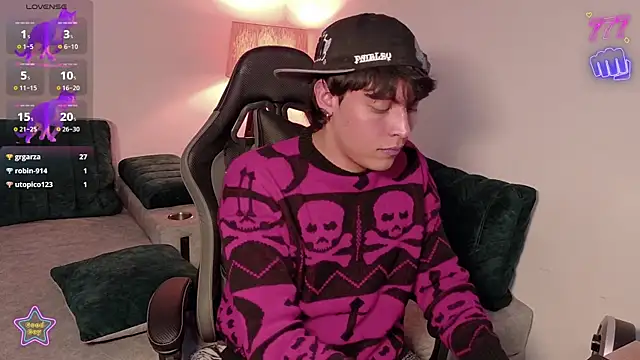 Snapshot of _-Lucky-_ chatting on February 28, 5:08 am -Lucky- online show from February 28, 5:08 am