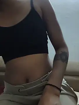 liliy 00 online show from May 21, 9:44 pm