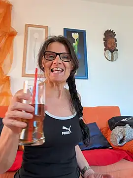 Dance Lady online show from February 26, 1:21 pm