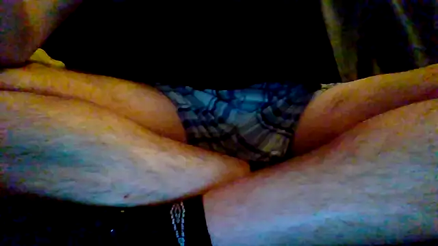 Snapshot of Blackklu chatting on April 13, 8:14 pm Blackklu online show from April 13, 8:14 pm