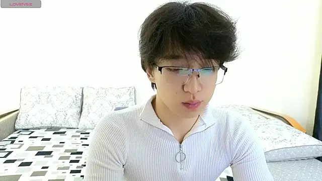 Snapshot of DianInav chatting on April 23, 3:47 pm DianInav online show from April 23, 3:47 pm