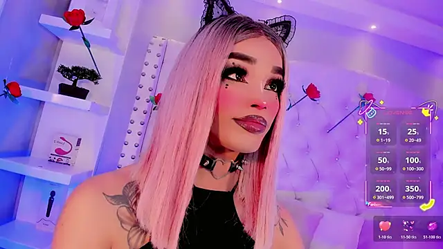 Snapshot of xlionsmithx chatting on March 3, 8:26 pm xlionsmithx online show from March 3, 8:26 pm