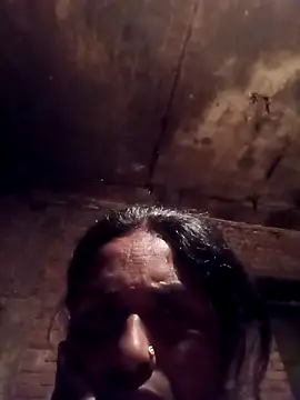 Snapshot of Hot_re83 chatting on February 19, 6:15 pm Hot re83 online show from February 19, 6:15 pm