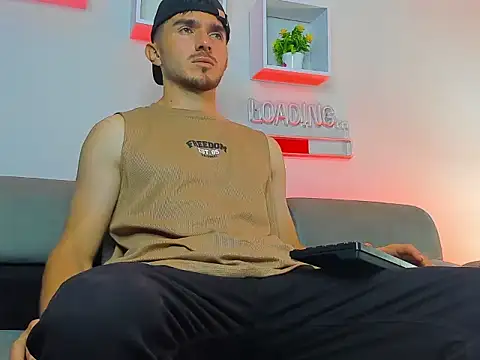 Snapshot of Dante_Blake1 chatting on February 20, 3:14 am Dante Blake1 online show from February 20, 3:14 am