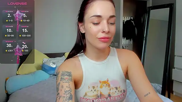 milkbrownn online show from April 9, 7:36 am