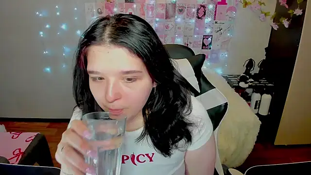 Snapshot of Kate_Acid chatting on February 18, 12:28 am Kate Acid online show from February 18, 12:28 am