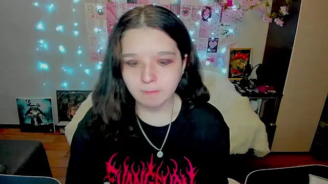 Snapshot of Kate_Acid chatting on May 1, 11:42 pm Kate Acid online show from May 1, 11:42 pm