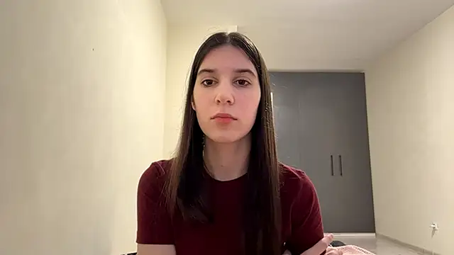 NiaWelchel online show from February 16, 9:05 am