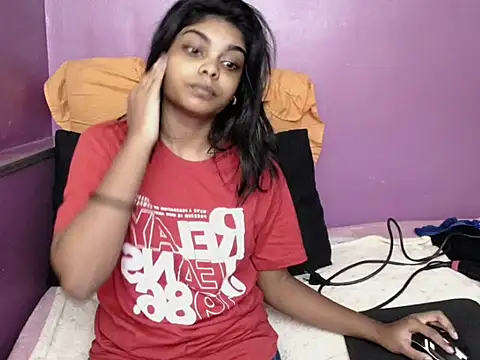 indianicon23 online show from April 13, 6:19 am