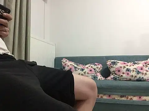 Snapshot of Scarbau chatting on June 1, 9:38 pm Scarbau online show from June 1, 9:38 pm
