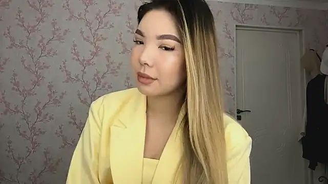 Snapshot of Elina_Mottel chatting on February 24, 9:18 am Elina Mottel online show from February 24, 9:18 am