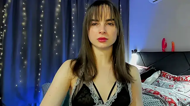 Snapshot of megann_fox2 chatting on February 19, 6:48 pm megann fox2 online show from February 19, 6:48 pm