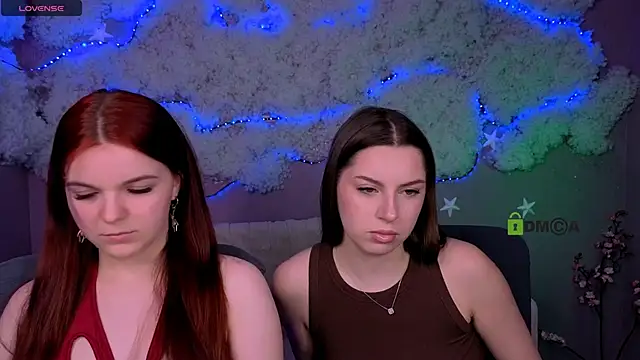 amalialowell online show from April 4, 5:49 am