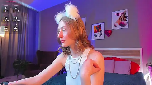 Snapshot of A_Alise chatting on February 23, 11:40 am A Alise online show from February 23, 11:40 am