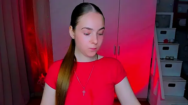 Maddy Wood  online show from May 17, 2:46 pm