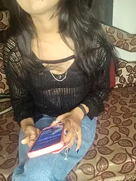 Snapshot of Cutie_babes01 chatting on February 20, 7:36 pm Cutie babes01 online show from February 20, 7:36 pm