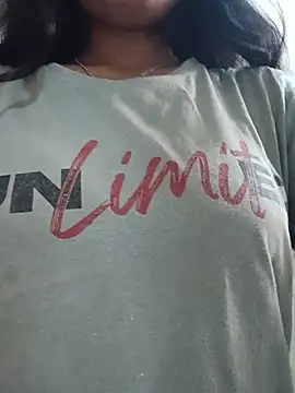 Snapshot of Cutie_babes01 chatting on May 28, 2:31 am Cutie babes01 online show from May 28, 2:31 am