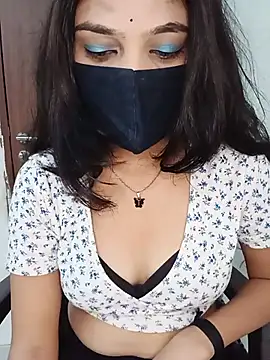 Snapshot of Cutie_babes01 chatting on June 10, 2:38 pm Cutie babes01 online show from June 10, 2:38 pm