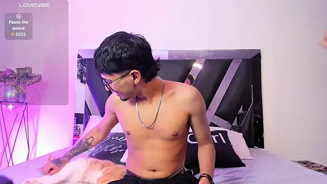 Mia Iron online show from March 31, 12:27 pm