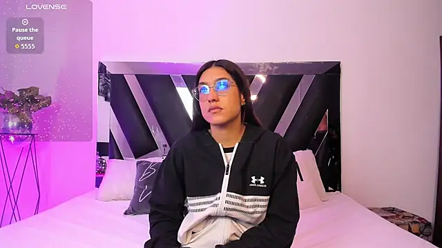 Mia Iron online show from April 2, 12:14 pm