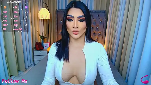 Laureen Hilton online show from April 9, 2:22 pm