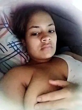 Snapshot of SiaFoxx_ chatting on May 11, 5:10 pm SiaFoxx online show from May 11, 5:10 pm