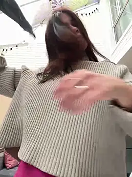 aleessiia online show from April 15, 1:40 pm