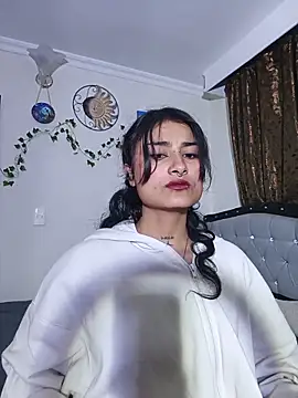 Lili  Clan online show from May 14, 7:26 am