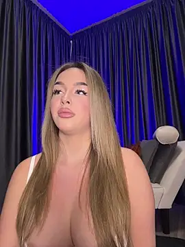 SelenneDreams online show from February 20, 5:02 pm