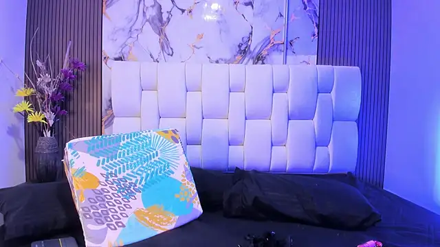 alisstarr online show from April 2, 11:41 am