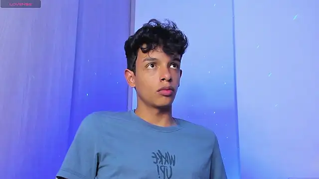 Maxfrost1 online show from March 28, 12:54 am