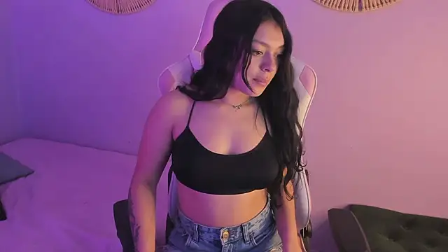 Snapshot of Lummii_ chatting on February 28, 7:26 pm Lummii online show from February 28, 7:26 pm