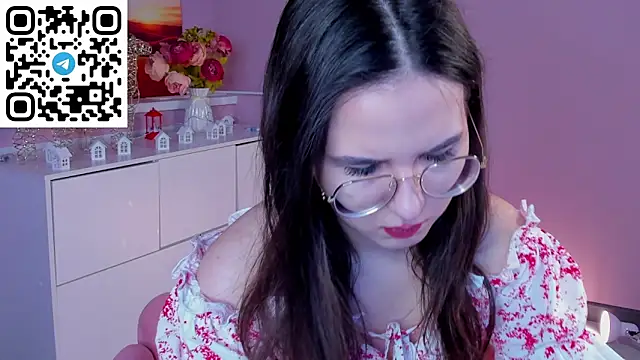 leylamirage online show from February 21, 12:39 pm