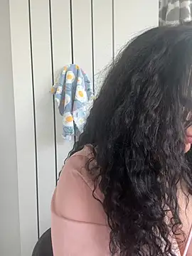 EvaPatricia online show from March 31, 12:38 pm