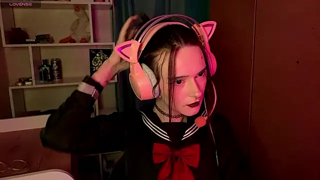 Snapshot of MabelDefina chatting on February 19, 12:01 pm MabelDefina online show from February 19, 12:01 pm