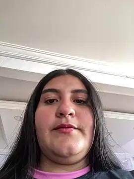 Snapshot of kendra_crow_ chatting on February 18, 5:09 pm kendra crow online show from February 18, 5:09 pm