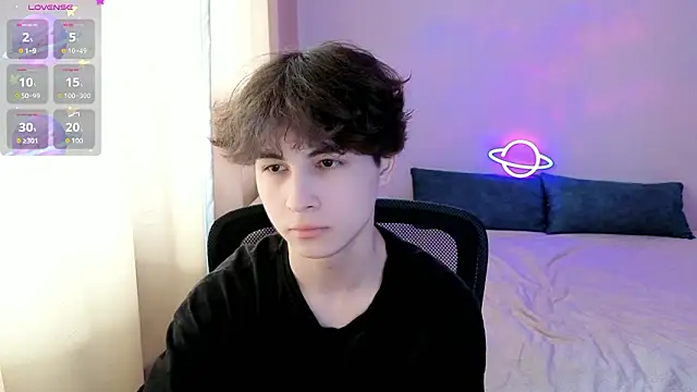  LukaHayes  online show from March 17, 11:35 am