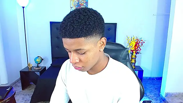 liiam3 online show from April 17, 9:18 pm