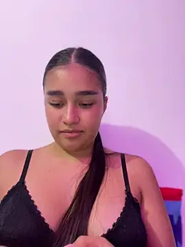 I Samanthaa online show from March 9, 5:11 am