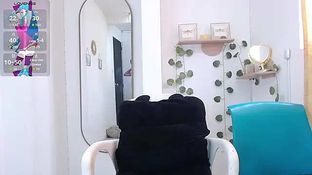 Snapshot of dark_dreams_ chatting on July 9, 7:18 pm dark dreams online show from July 9, 7:18 pm